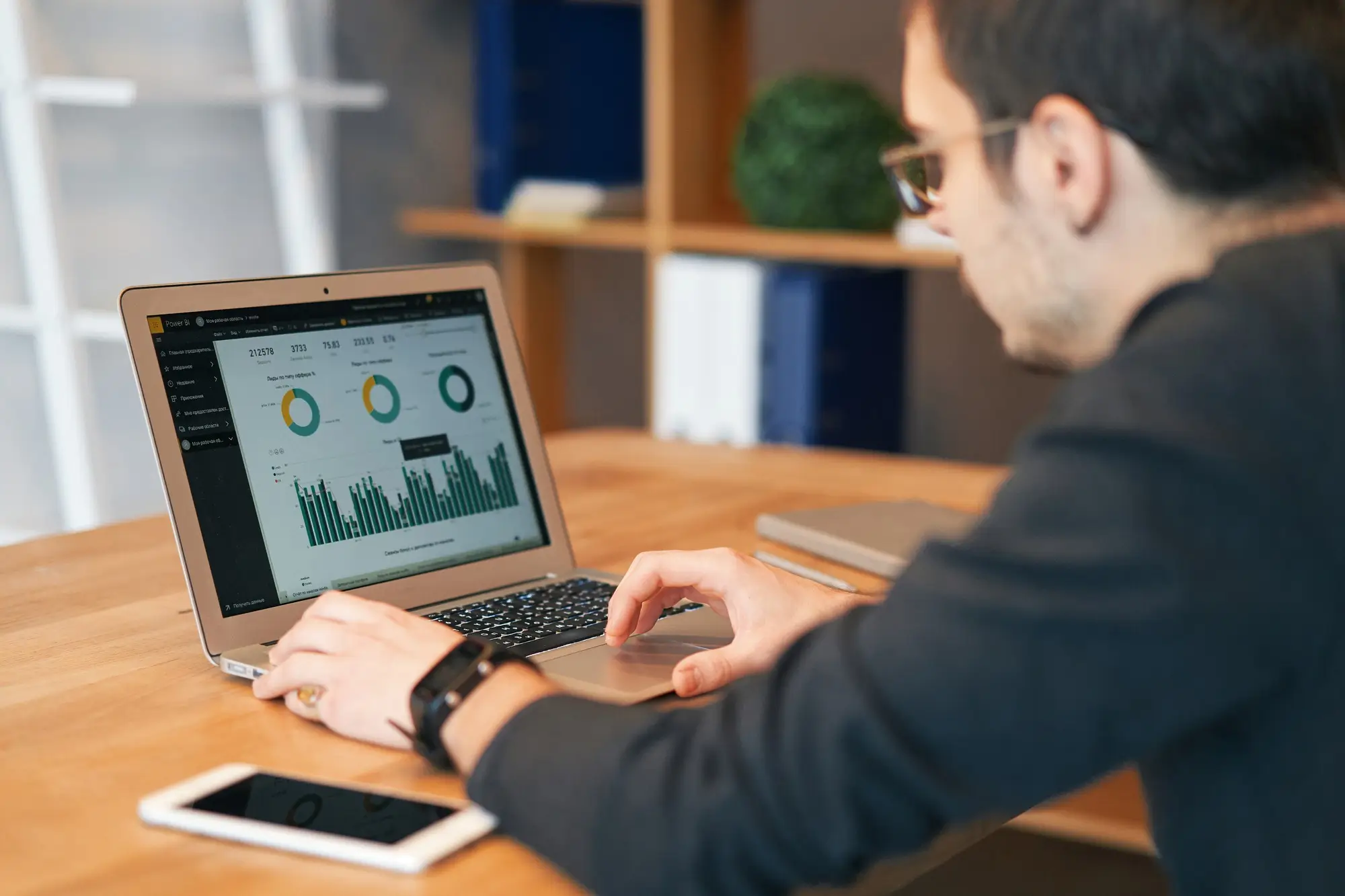 Archivo llms.txt para empresas colombianas — guía de implementación